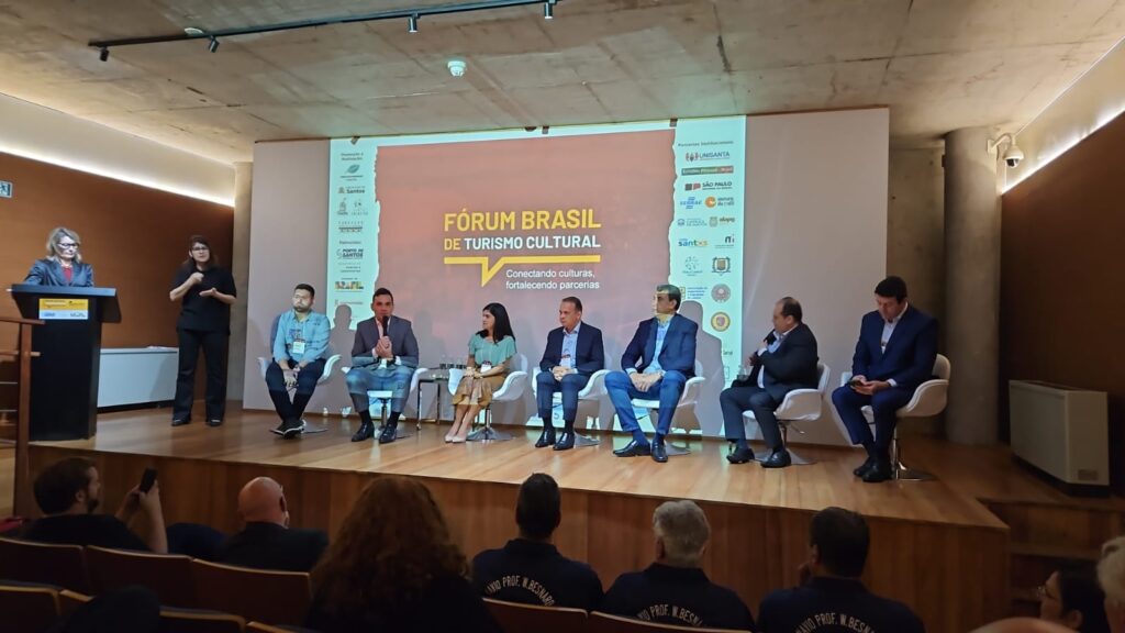 Guarujá marca presença destacada no 3º Encontro Nacional do Fórum Brasil de Turismo Cultural