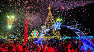 Natal de Encantos reúne quase 10 mil pessoas nos dois primeiros dias e reforça tradição natalina em Guarujá